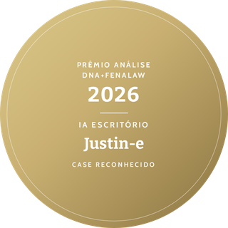 Selo do Prêmio Análise DNA+FENALAW 2026: Justin-e, case reconhecido